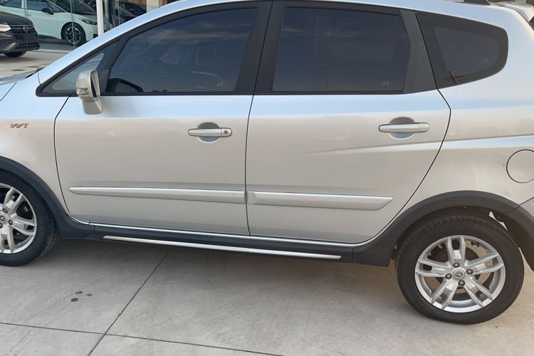Used CHANGAN CX20 2014 1.4L Manual Sport Version China IV Standard Exterior 5