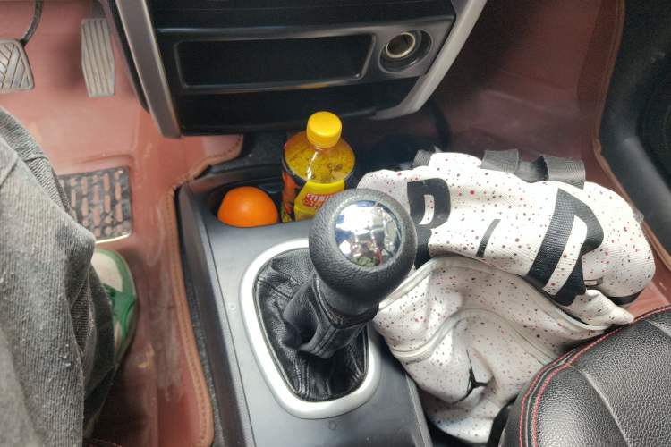 Used CHANGAN CX20 2014 1.4L Manual Sunroof Navigation Version China V Standard Gear Lever
