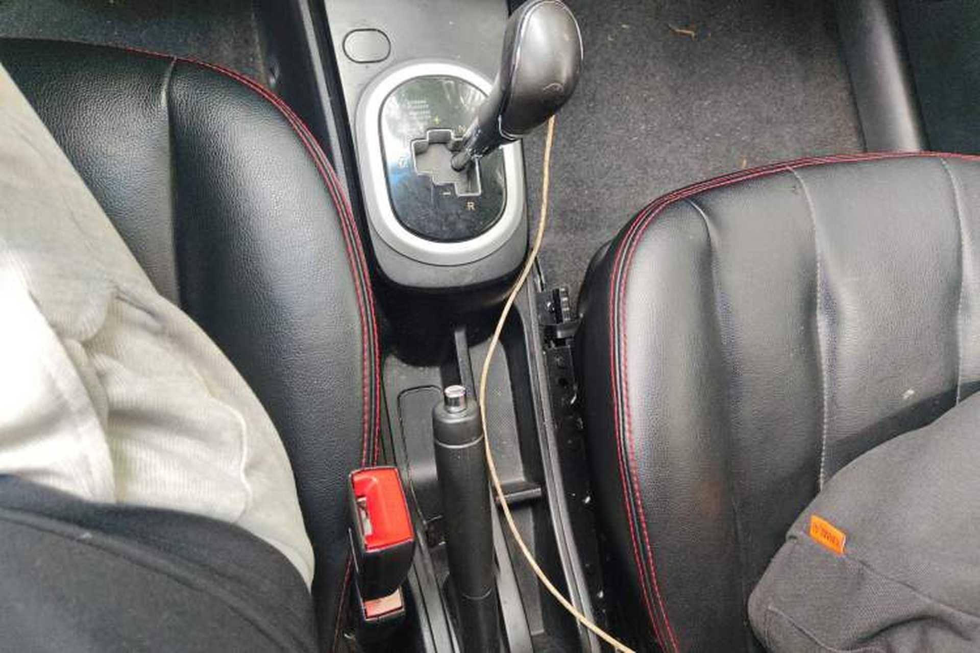 Used CHANGAN CX20 2014 1.4L IMT Sunroof Navigation Version China IV Standard Gear Lever