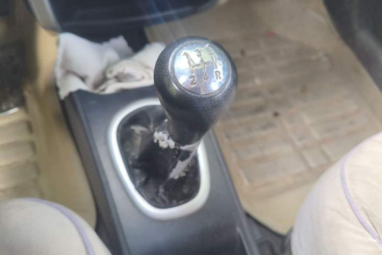 Used CHANGAN CX20 2014 1.4L Manual Sunroof Navigation Version China V Standard Gear Lever