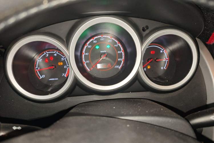 Used CHANGAN CX20 2014 1.4L Manual Sport Version China IV Standard Instrument Cluster