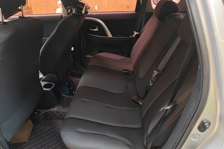 Used CHANGAN CX20 2014 1.4L Manual Sunroof Navigation Version – China IV Standard Left Rear Seat