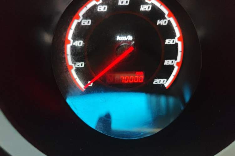 Used CHANGAN CX20 2014 1.4L Manual Sunroof Navigation Version – China IV Standard Odometer Close Up