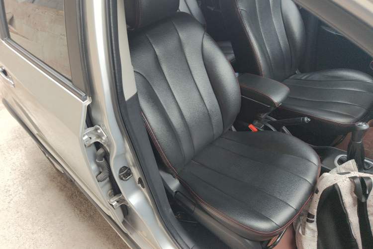 Used CHANGAN CX20 2014 1.4L Manual Sunroof Navigation Version China V Standard Right Front Seat