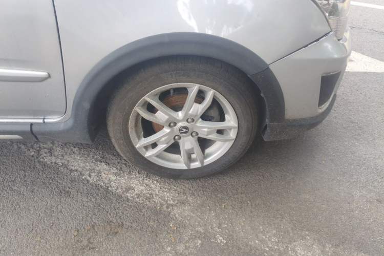 Used CHANGAN CX20 2014 1.4L Manual Sunroof Navigation Version China V Standard Right Front Wheel Hub