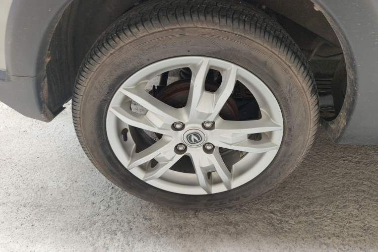 Used CHANGAN CX20 2014 1.4L Manual Sunroof Navigation Version China V Standard Right Rear Wheel Hub