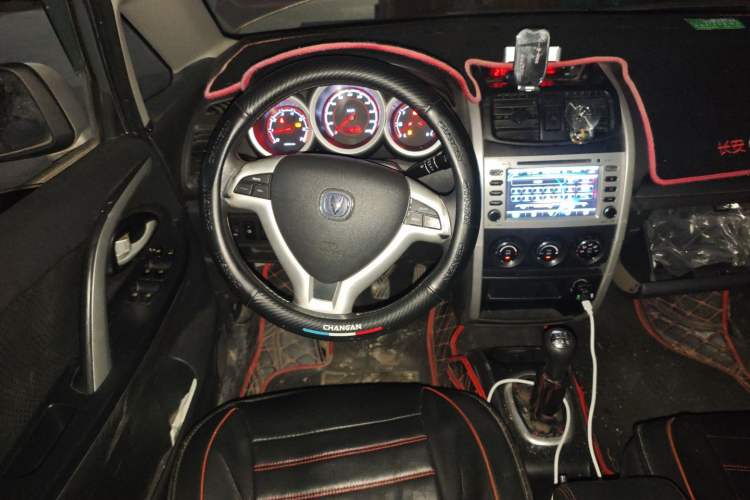 Used CHANGAN CX20 2014 1.4L Manual Sport Version China IV Standard Steering Wheel