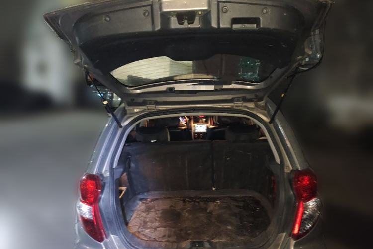 Used CHANGAN CX20 2014 1.4L Manual Sport Version China IV Standard Trunk