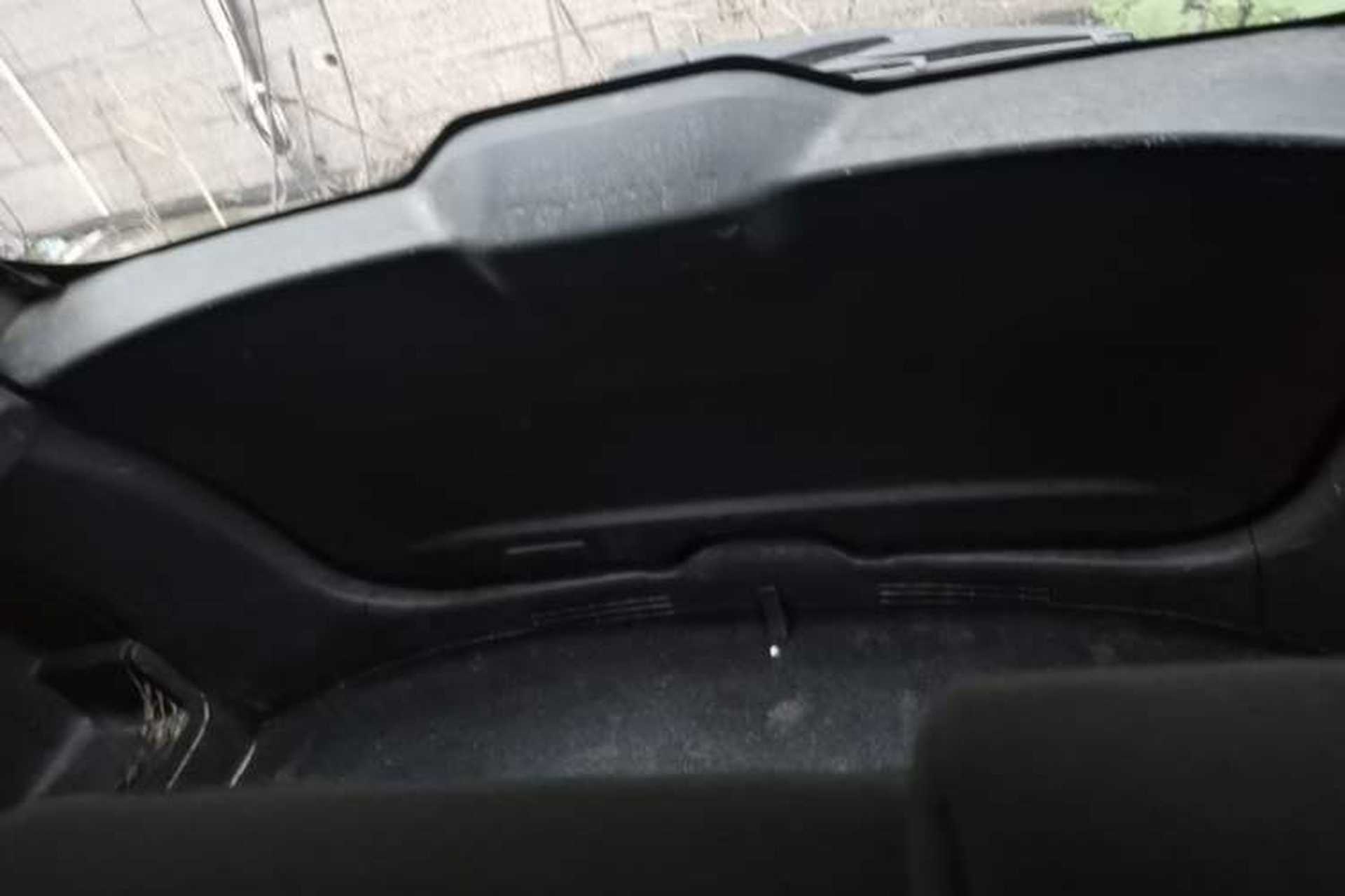 Used CHANGAN CX20 2014 1.4L IMT Sunroof Navigation Version China IV Standard Trunk