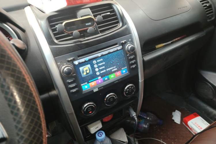 Used CHANGAN CX20 2014 1.4L Manual Sport Version China IV Standard Audio And AC Panel