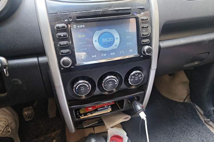 Used CHANGAN CX20 2014 1.4L Manual Sport Version China IV Standard Audio And AC Panel