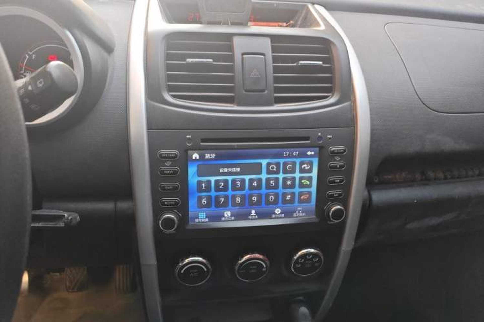 Used CHANGAN CX20 2014 1.4L Manual Sport Version China IV Standard Audio And AC Panel