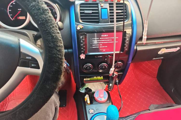 Used CHANGAN CX20 2014 1.4L IMT Sunroof Navigation Version China IV Standard Audio And AC Panel