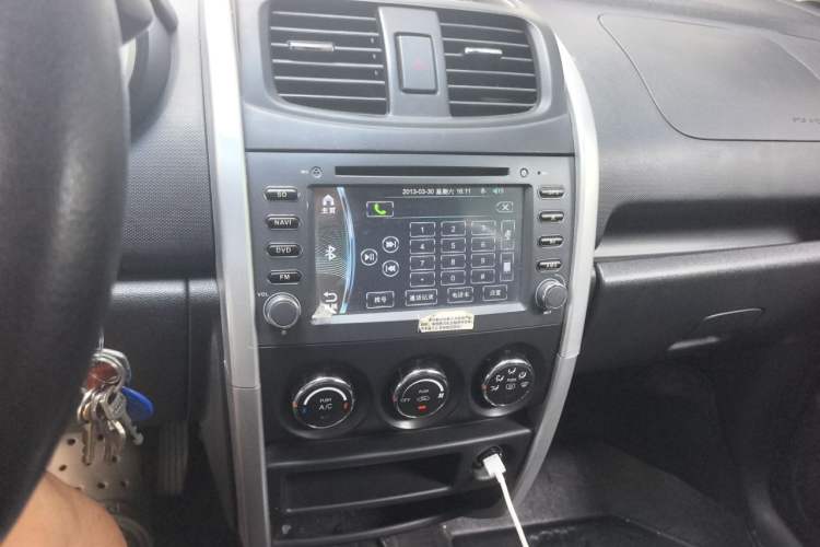 Used CHANGAN CX20 2014 1.4L Manual Sport Version China IV Standard Audio And AC Panel