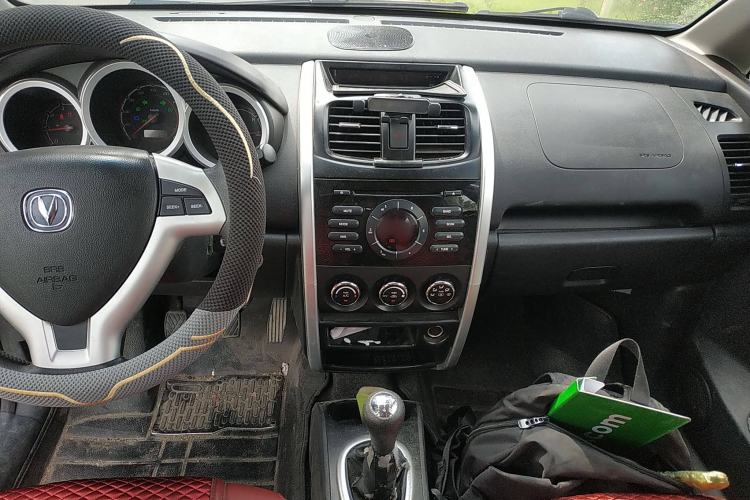 Used CHANGAN CX20 2014 1.4L Manual Sport Edition China V Standard Audio And AC Panel
