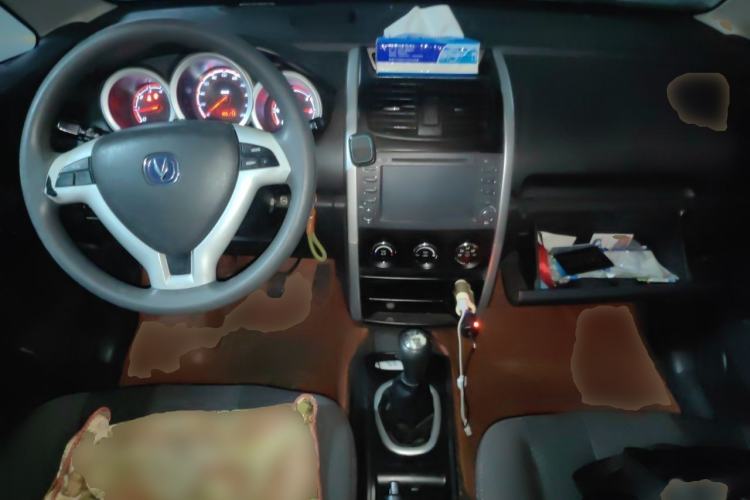 Used CHANGAN CX20 2014 1.4L Manual Sport Edition China V Standard Center Console