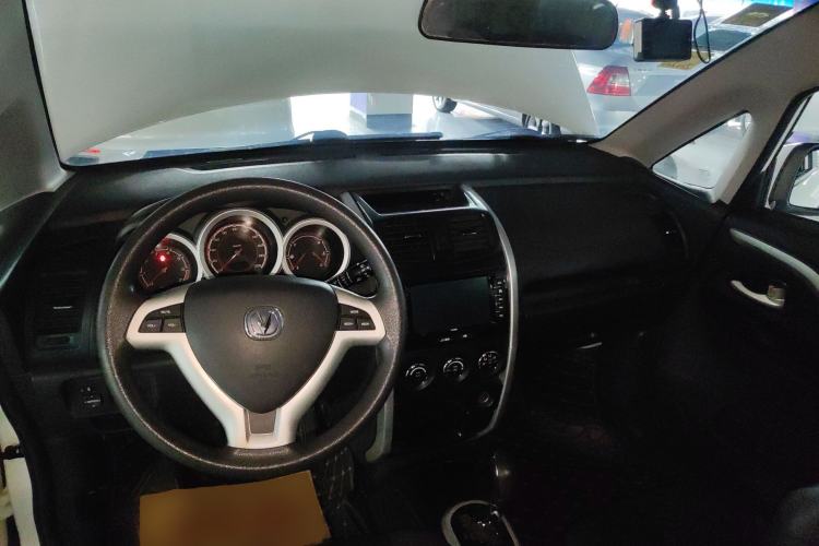 Used CHANGAN CX20 2014 1.4L IMT Sunroof Navigation Version China IV Standard Center Console