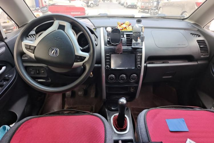 Used CHANGAN CX20 2014 1.4L Manual Sport Edition China V Standard Center Console