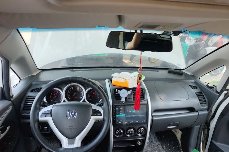 Used CHANGAN CX20 2014 1.4L Manual Sunroof Navigation Version – China IV Standard Center Console