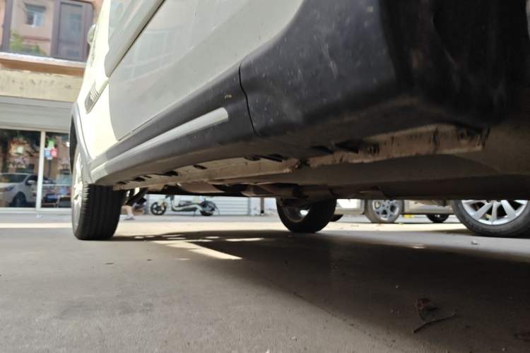Used CHANGAN CX20 2014 1.4L Manual Sport Version China IV Standard Chassis Front Right