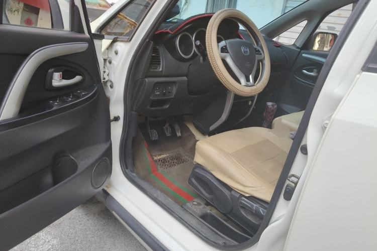 Used CHANGAN CX20 2014 1.4L Manual Sport Version China IV Standard Driver Seat