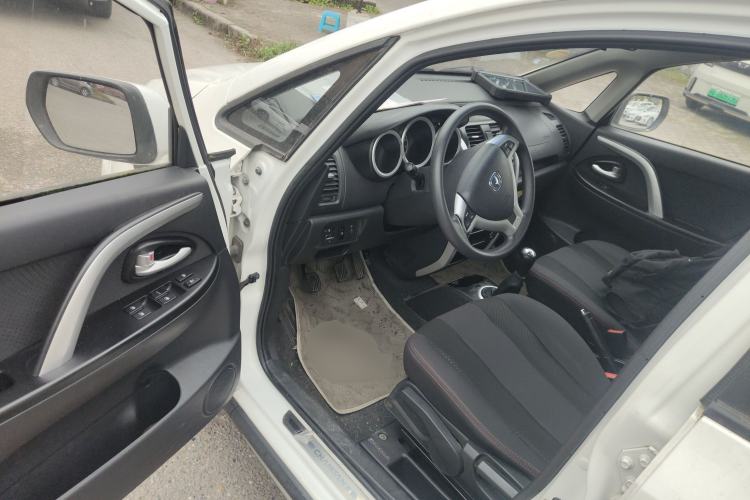 Used CHANGAN CX20 2014 1.4L Manual Sunroof Navigation Version China V Standard Driver Seat