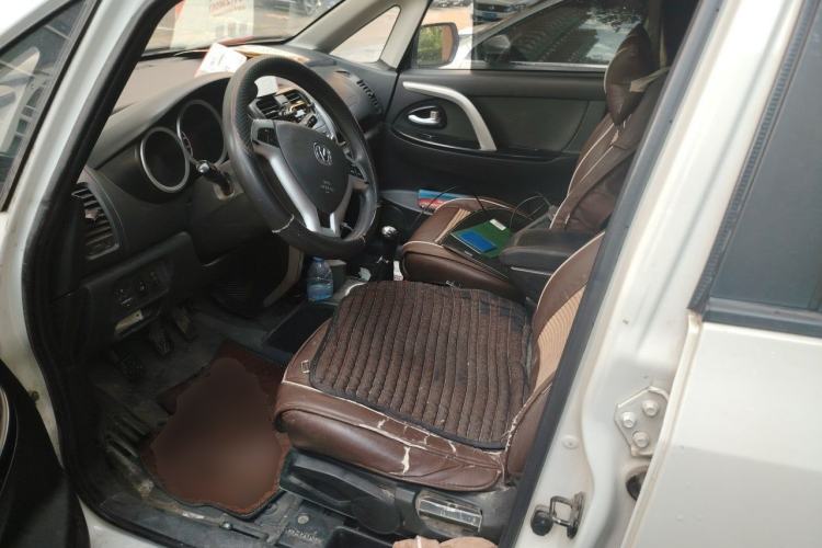 Used CHANGAN CX20 2014 1.4L Manual Sport Version China IV Standard Driver Seat