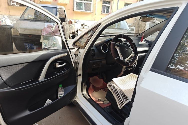 Used CHANGAN CX20 2014 1.4L Manual Sport Version China IV Standard Driver Seat
