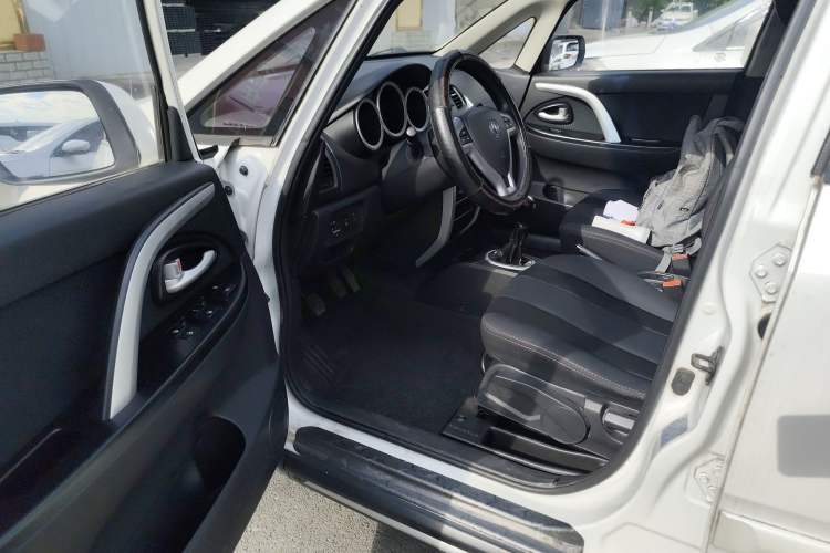 Used CHANGAN CX20 2014 1.4L Manual Sport Edition China V Standard Driver Seat
