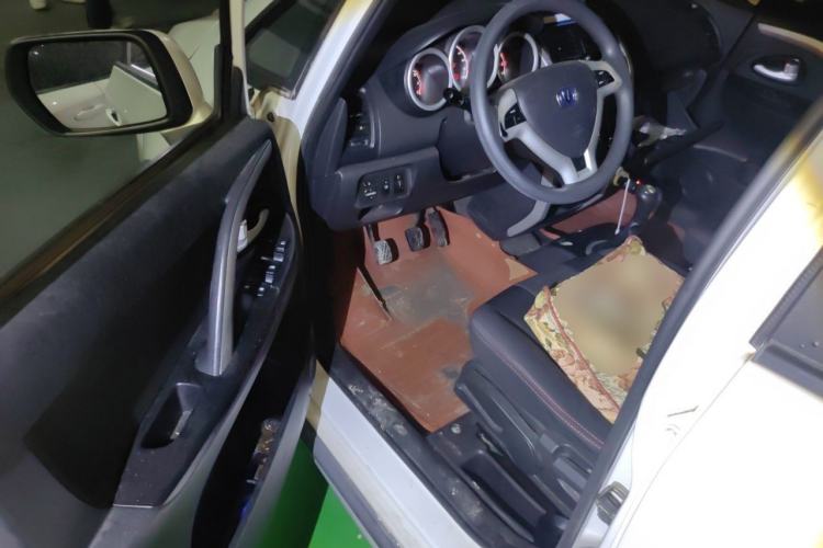Used CHANGAN CX20 2014 1.4L Manual Sport Edition China V Standard Driver Seat