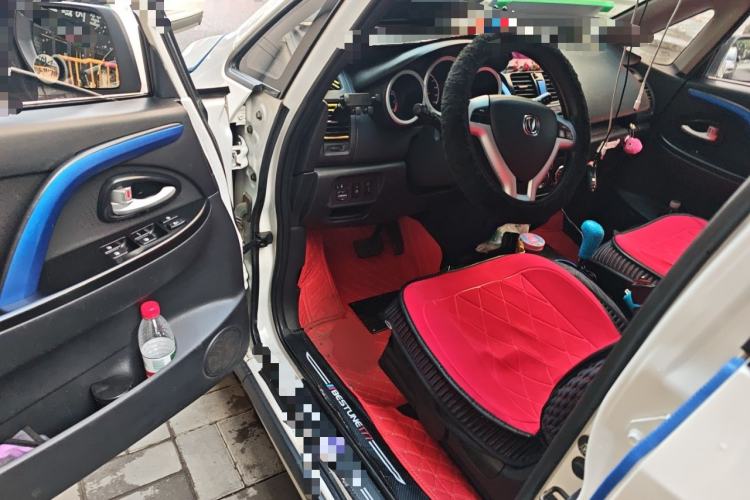 Used CHANGAN CX20 2014 1.4L IMT Sunroof Navigation Version China IV Standard Driver Seat