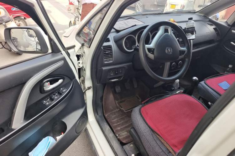 Used CHANGAN CX20 2014 1.4L Manual Sport Edition China V Standard Driver Seat