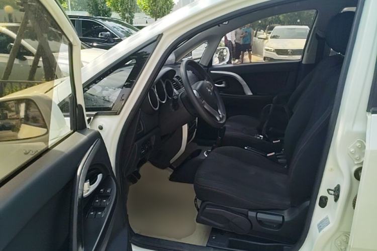 Used CHANGAN CX20 2014 1.4L Manual Sport Version China IV Standard Driver Seat