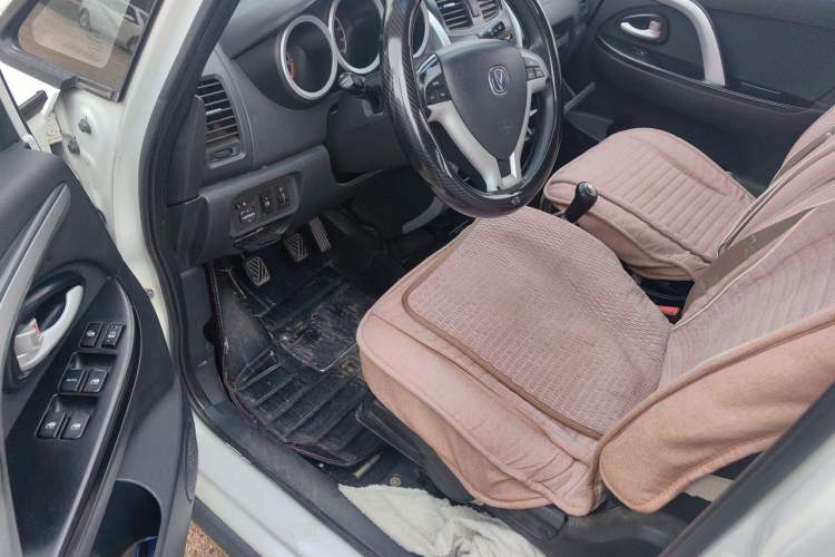 Used CHANGAN CX20 2014 1.4L Manual Sport Edition China V Standard Driver Seat