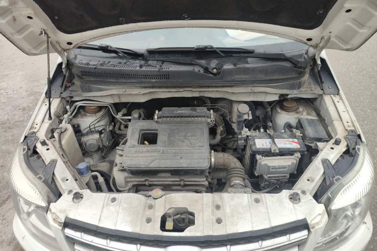 Used CHANGAN CX20 2014 1.4L Manual Sunroof Navigation Version China V Standard Engine Bay