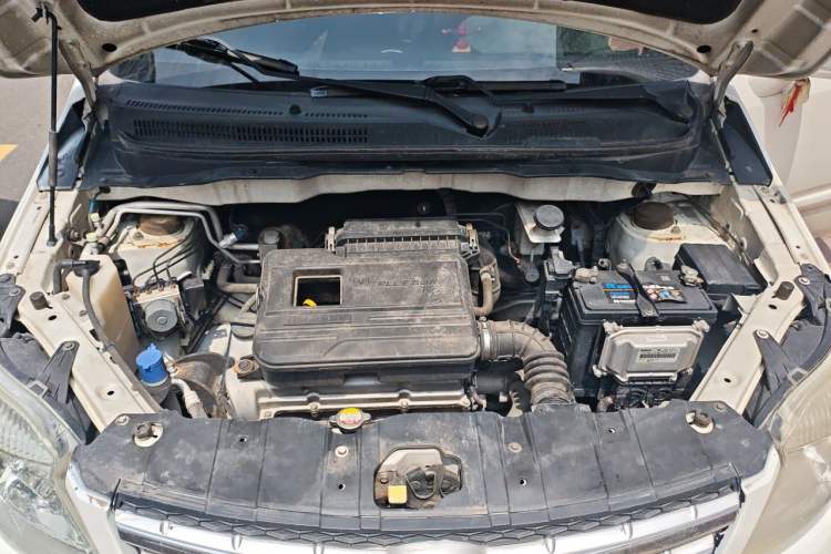 Used CHANGAN CX20 2014 1.4L Manual Sport Version China IV Standard Engine Bay