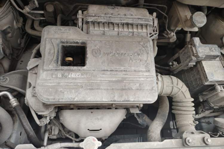 Used CHANGAN CX20 2014 1.4L Manual Sport Version China IV Standard Engine Bay