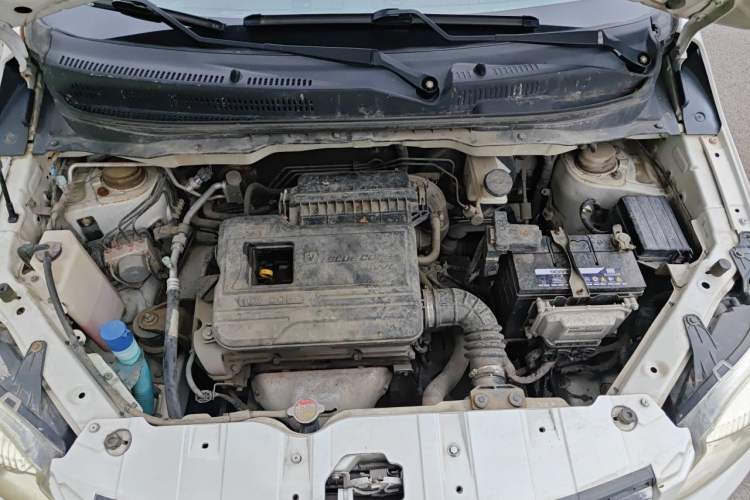 Used CHANGAN CX20 2014 1.4L Manual Sport Version China IV Standard Engine Bay