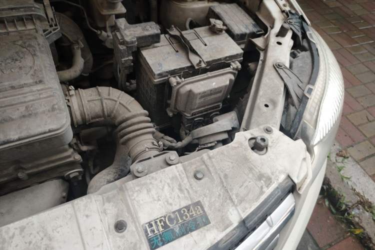 Used CHANGAN CX20 2014 1.4L Manual Sport Version China IV Standard Engine Bay Left