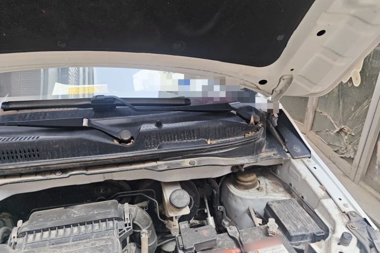 Used CHANGAN CX20 2014 1.4L Manual Sport Version China IV Standard Engine Bay Left