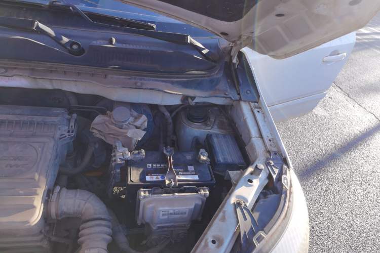 Used CHANGAN CX20 2014 1.4L Manual Sport Version China IV Standard Engine Bay Left