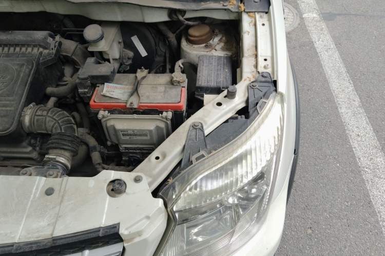 Used CHANGAN CX20 2014 1.4L Manual Sport Version China IV Standard Engine Bay Left