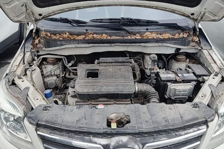 Used CHANGAN CX20 2014 1.4L Manual Sport Version China IV Standard Engine Bay