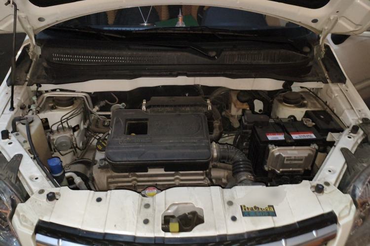 Used CHANGAN CX20 2014 1.4L IMT Sunroof Navigation Version China IV Standard Engine Bay