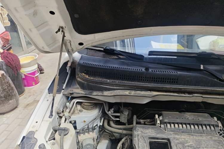 Used CHANGAN CX20 2014 1.4L Manual Sport Version China IV Standard Engine Bay Right