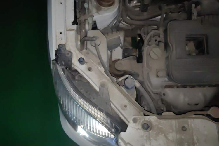 Used CHANGAN CX20 2014 1.4L Manual Sport Edition China V Standard Engine Bay Right
