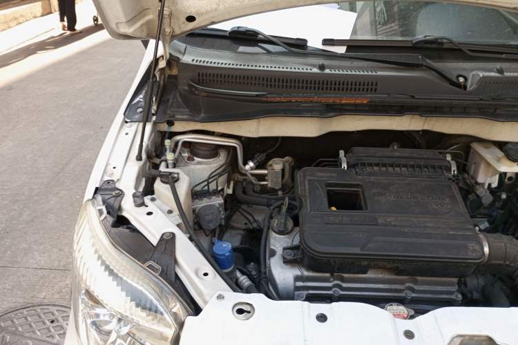 Used CHANGAN CX20 2014 1.4L IMT Sunroof Navigation Version China V Standard Engine Bay Right