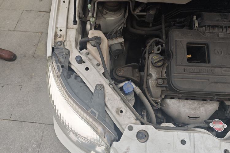 Used CHANGAN CX20 2014 1.4L Manual Sport Version China IV Standard Engine Bay Right
