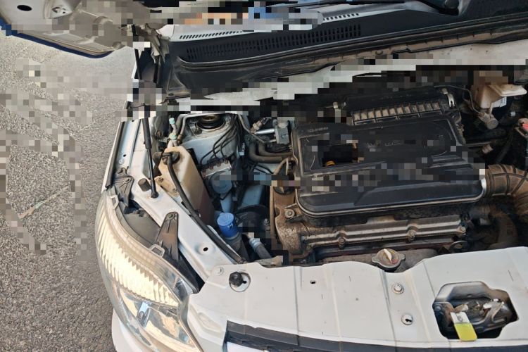 Used CHANGAN CX20 2014 1.4L IMT Sunroof Navigation Version China IV Standard Engine Bay Right