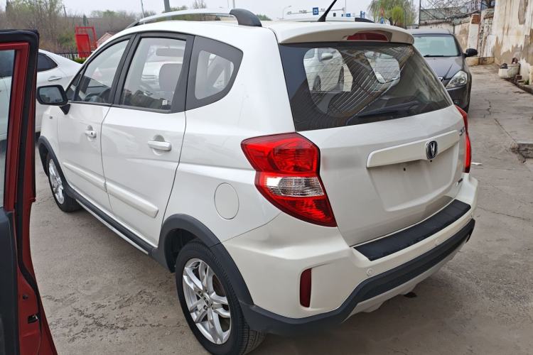 Used CHANGAN CX20 2014 1.4L Manual Sport Edition China V Standard Exterior 2